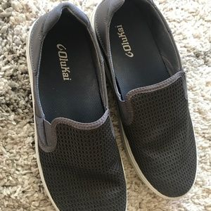 Men olukai dark grey slip on shoes